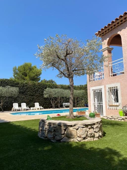 Ferienwohnung T2 Avec Jardin Et Piscine Privee Velaux Exterior foto